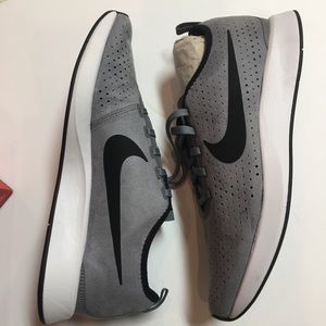 Brand New Mens Nike Dualtone Racer Size 11